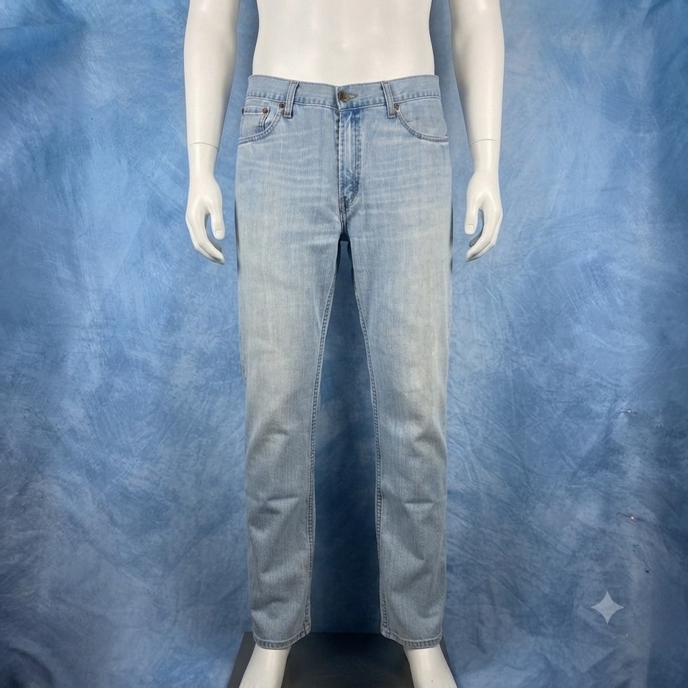 Vintage 2008 Levis 514 Slim Straight Jeans Light Wash Denim Mens 36x34